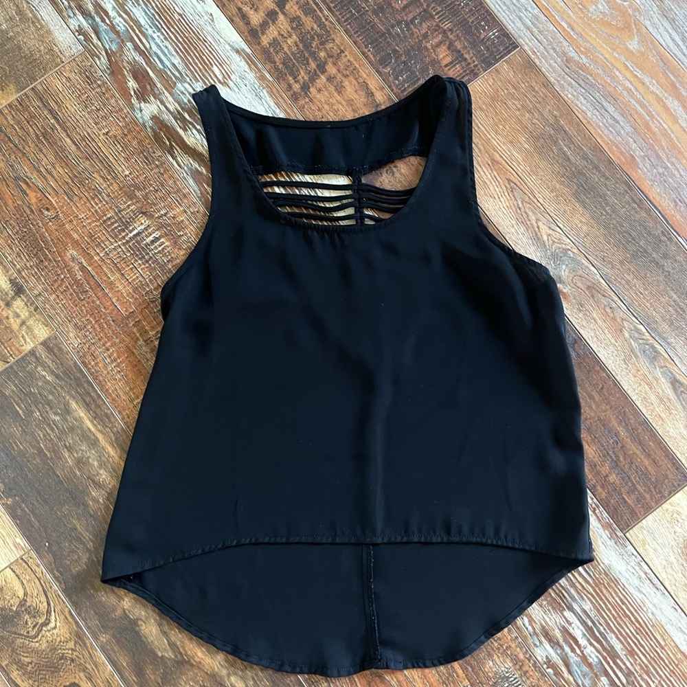 Black High/Low Tank - Picture 5 of 6